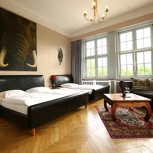 Amsterdam Отель